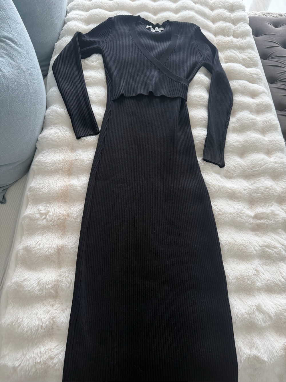 Astr Black Ribbed Long Sleeve Maxi Dress - Picture 1 of 7